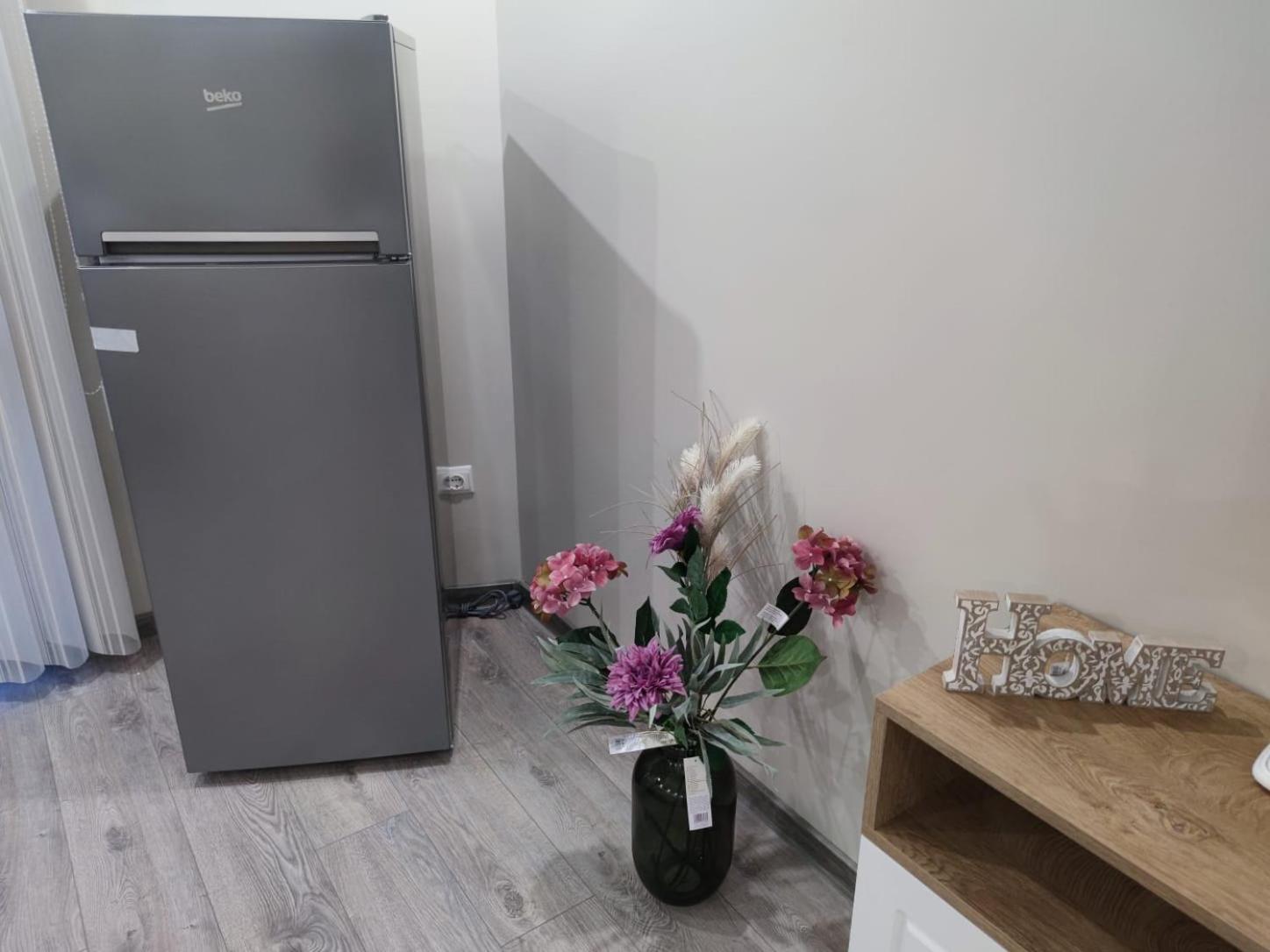 Flowers Apartment Dobrics Kültér fotó