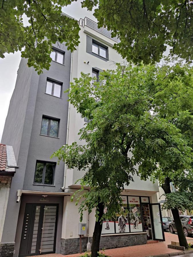 Flowers Apartment Dobrics Kültér fotó